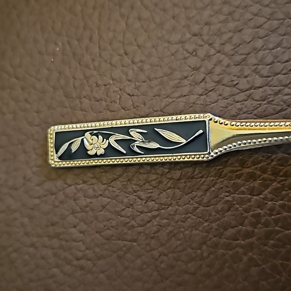 Vintage Floral Guilloce Collector's Spoon - Picture 2 of 6